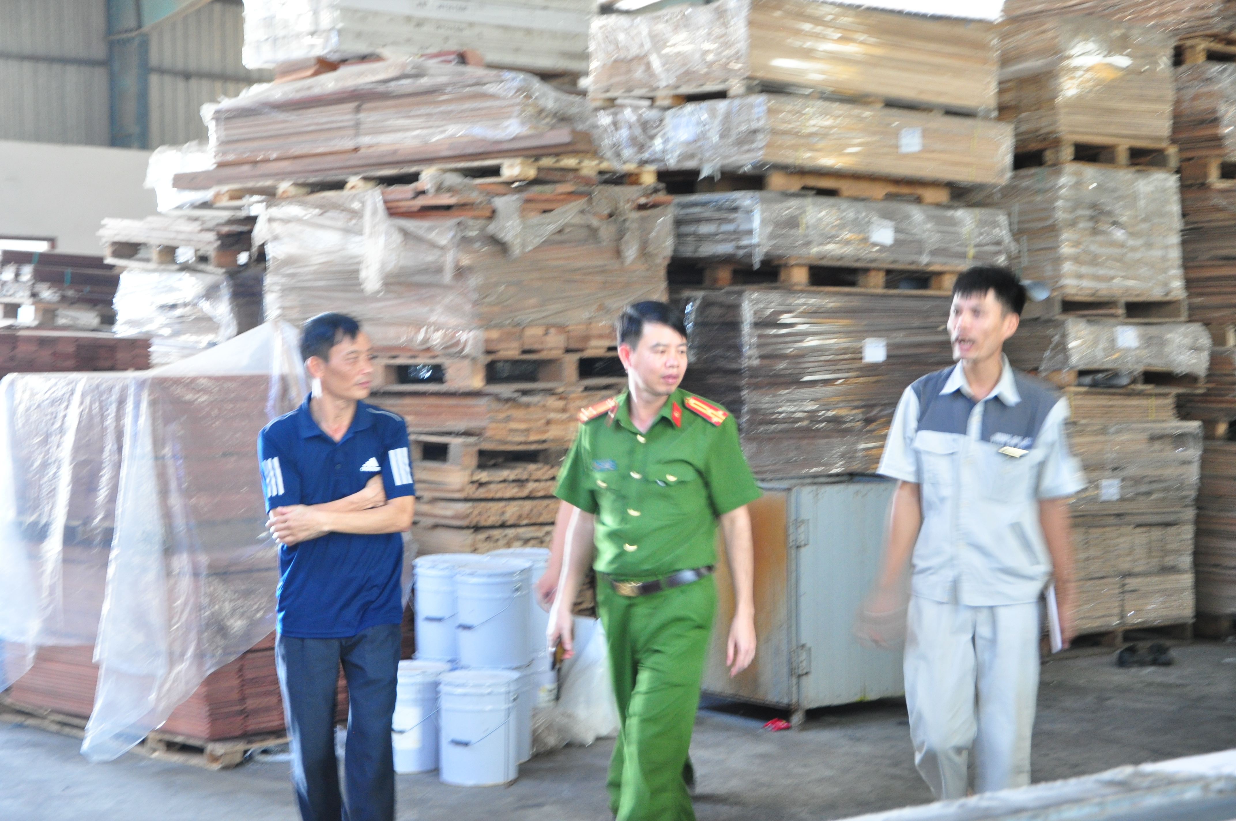 Đảm bảo an toàn xưởng sản xuất gỗ